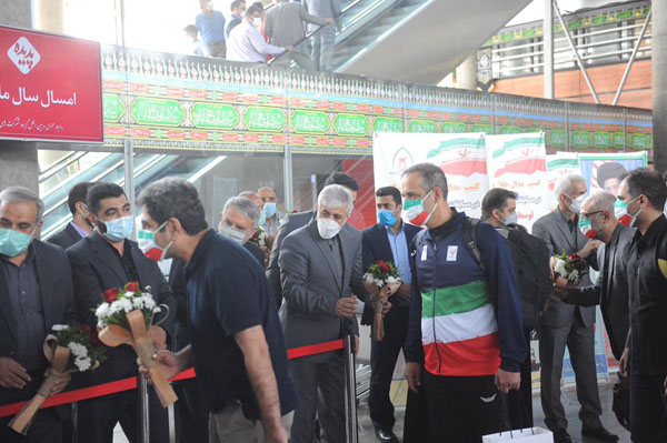 استقبال سه  16