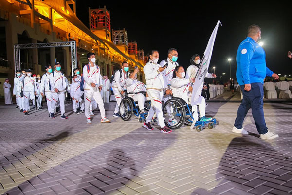 افتتاحیه یک  16