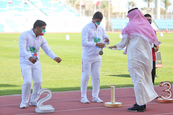 دو و میدانی 16