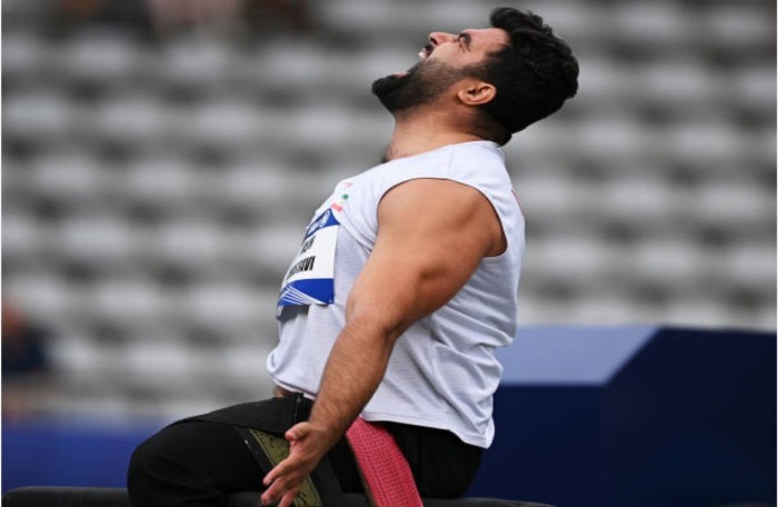 Yasin Khosravi Golden Throws