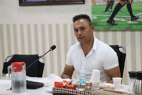 نشست ورزشکاران  1