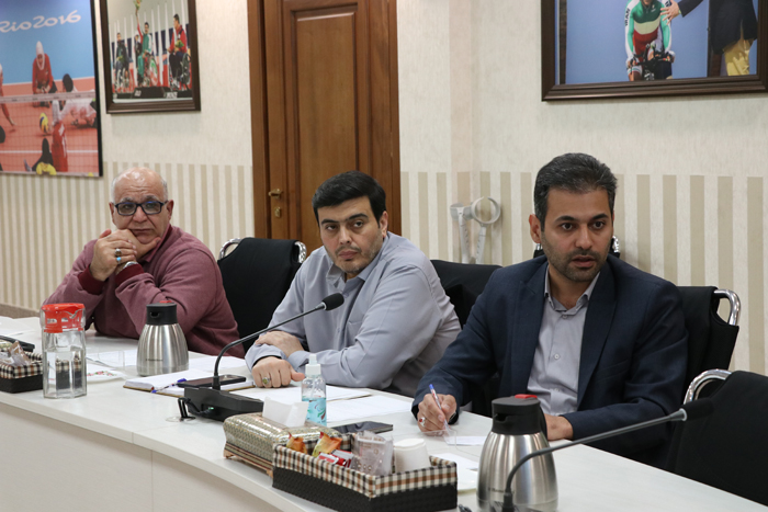 روز دوشنبه  10