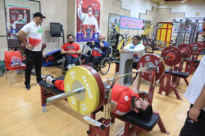 وزنه برداری  2