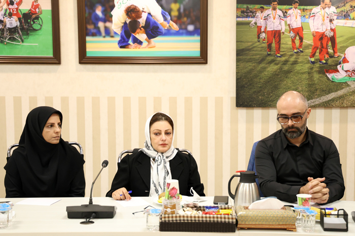 جلسه روان شناسان 9