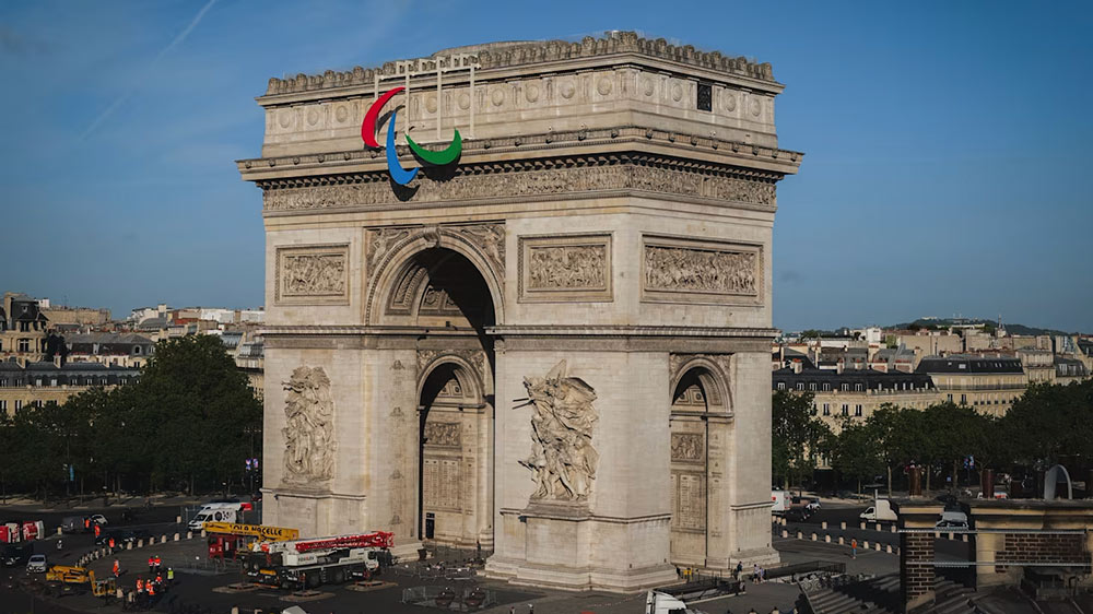 Paralympic Agitos on Arc de Triomphe
