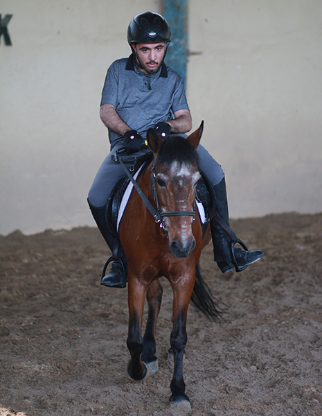 اسب سواری  2