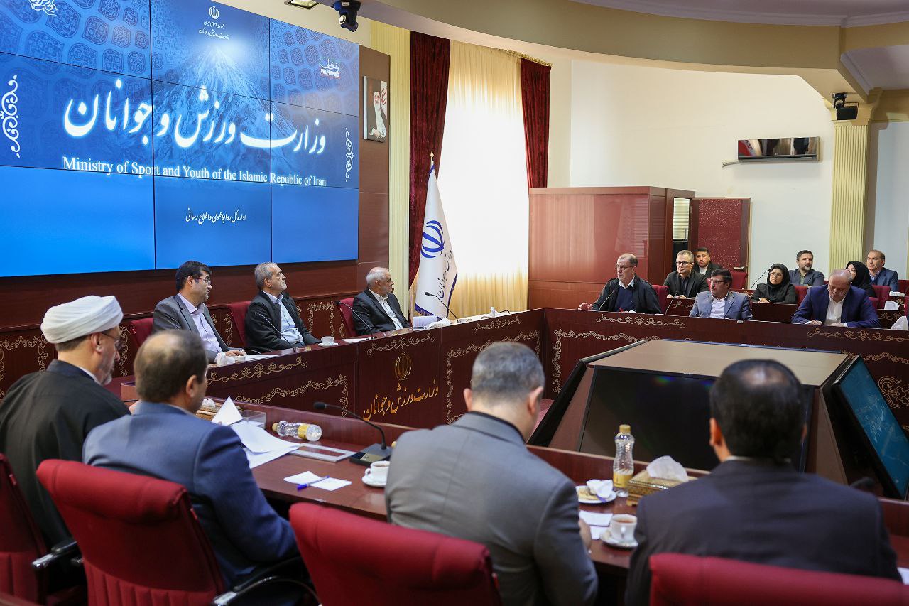 President Pezeshkian Meeting 3