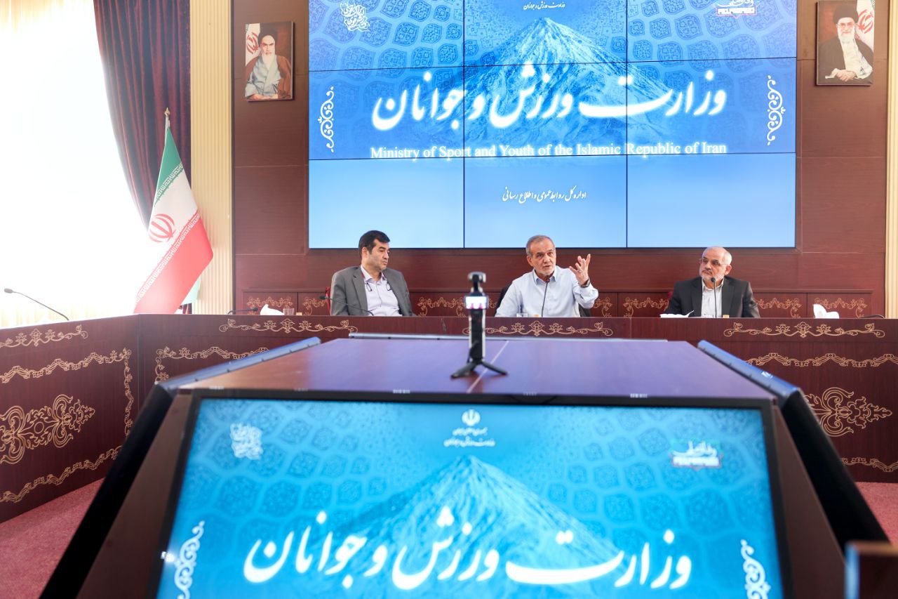 President Pezeshkian Meeting 7