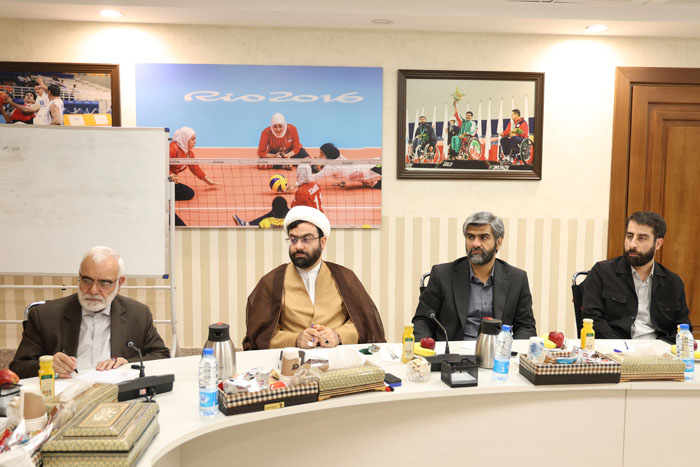 نشست جنبش و کمیته امداد  6