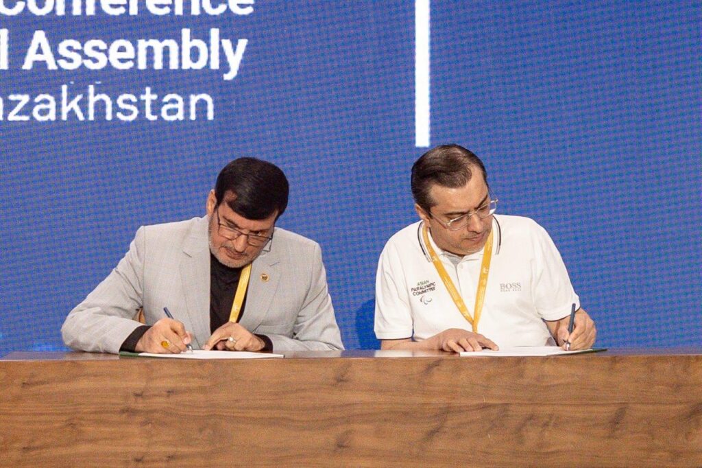 NPC Iran President Dr. Ghafour Karegari and APC President Mr. Majid Rashed at the MoU signing ceremony