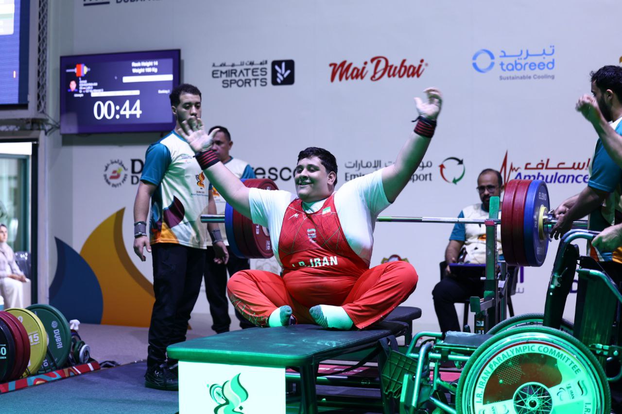 Reza Enayatollahi and Ali Eshaghnia 17