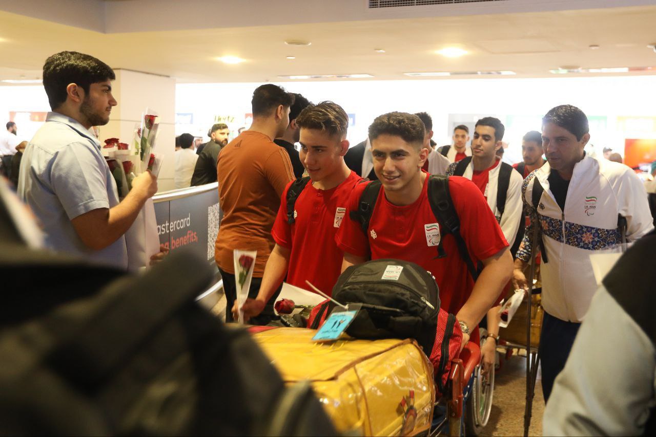 Team Iran Arrives in Dubai 5
