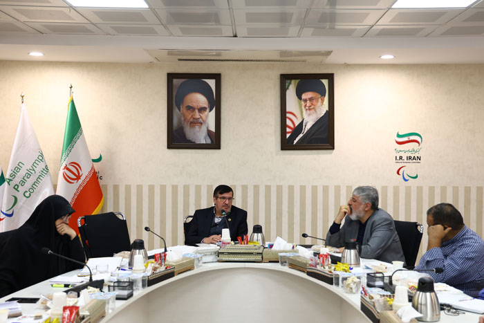 هیات رئیسه  12