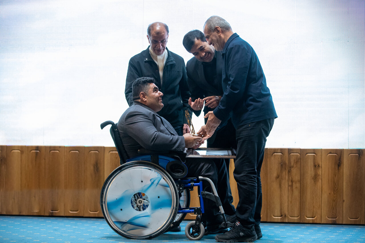 غریب شاهی