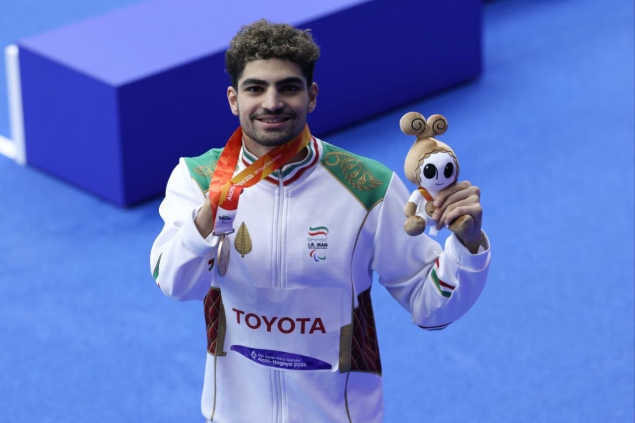 ظریف‌‌پور برنز ۱۰۰ متر آزاد پاراشنا ناگویا را کسب کرد