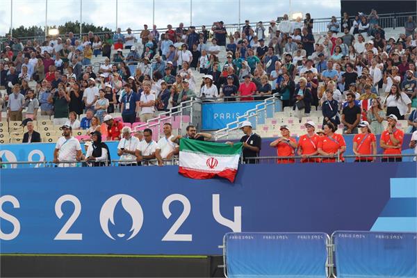 Mix Compound. Shahrestani .Paris 5