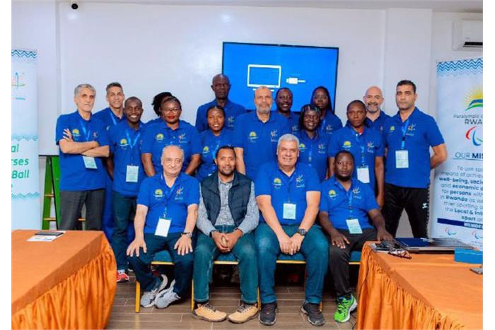 هادی رضایی هدایت دوره مربیگری سطح دو پاراوالیبال جهان در رواندا را بر عهده گرفت