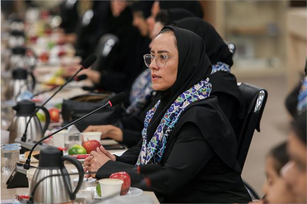 نشست بانوان  47