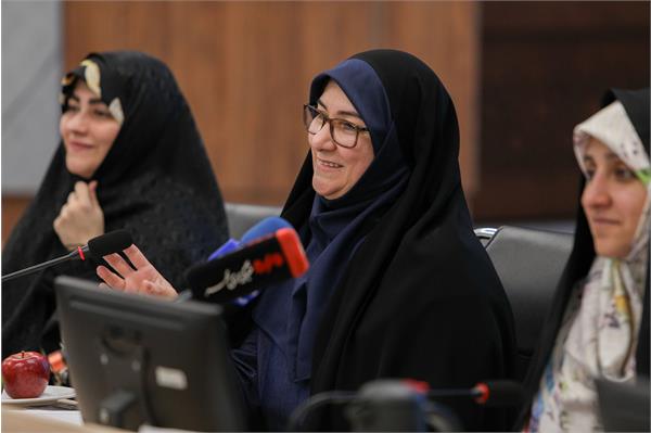 نشست بانوان  56