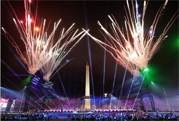 Farsi Paris Opening Getty 14