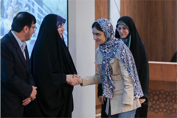 نشست بانوان  28