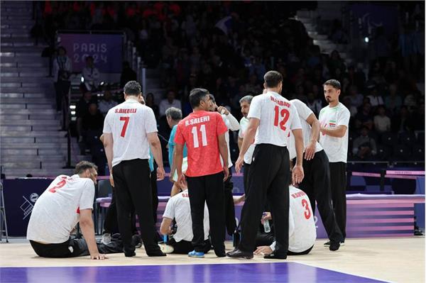 Paris Sitting Vo Iran Egypt  24