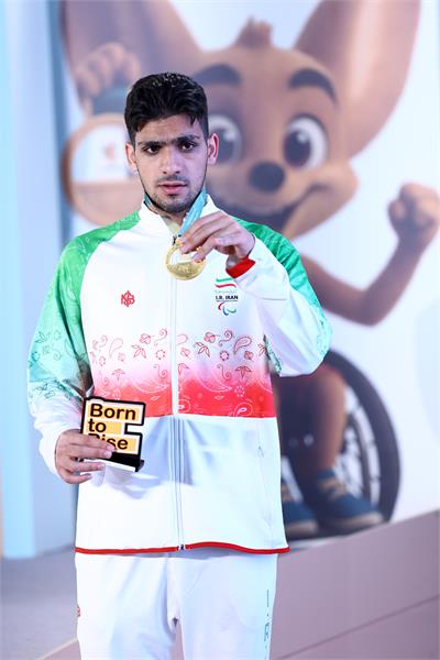 VI Swimming Vertical Zeynal 5