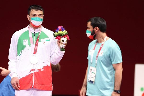 عزیزی مدال 2