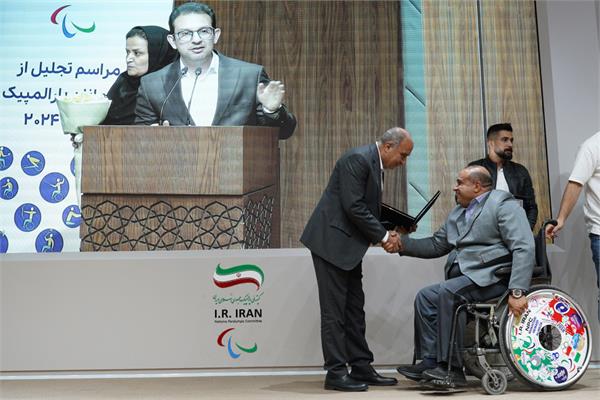 مراسم تجلیل  8