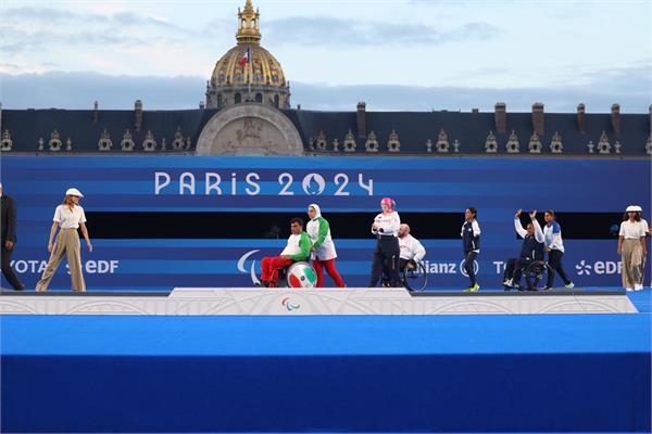 Mix Compound. Shahrestani .Paris 3