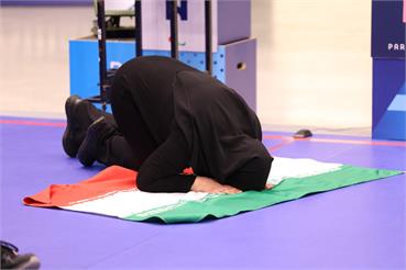 Sareh Javenmardi. zeinalzadeh.Paris. 3