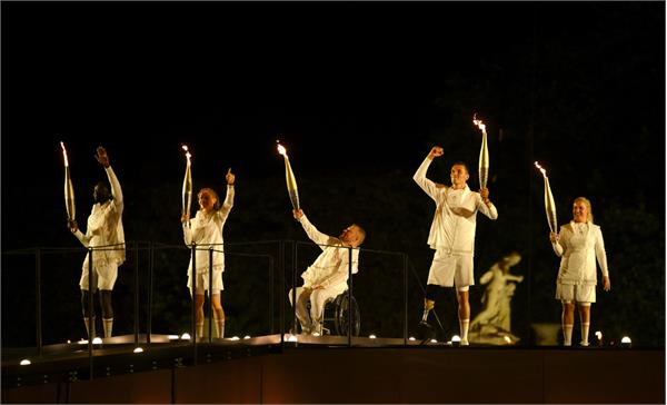 Farsi Paris Opening Getty 8