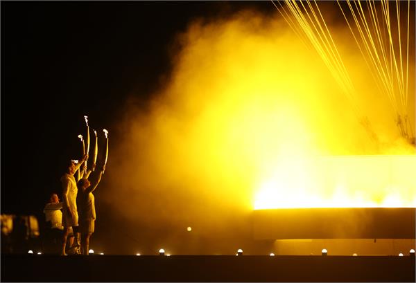 Farsi Paris Opening Getty 15