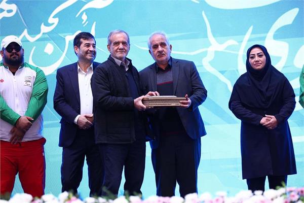 تجلیل ریاست جمهوری  16