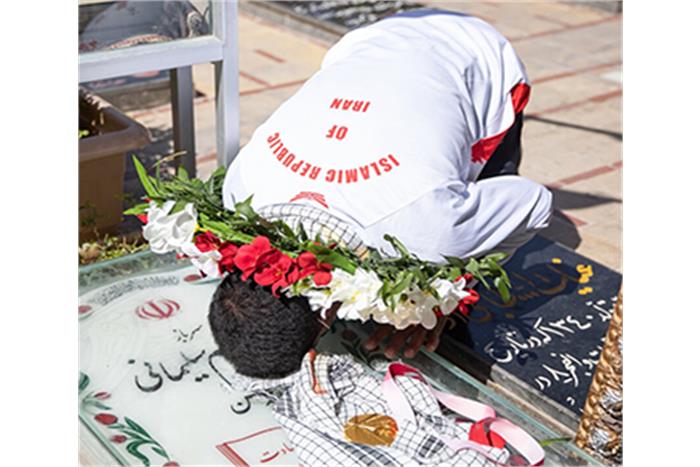 قهرمان پارالمپیک از دل تنگی برای حاج قاسم می گوید/ دوست داشتم «قلعه قوس» بازی می‌کردیم