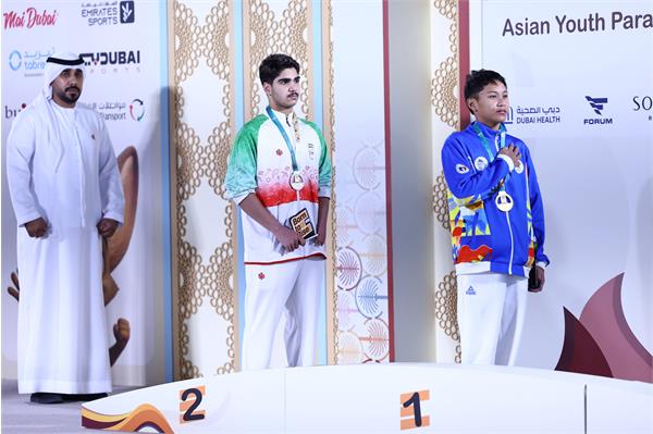 horiz PI Swim Dubai Podium 17