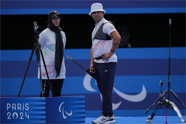 Paris Mem Recurve Ameri & Rahimi 27