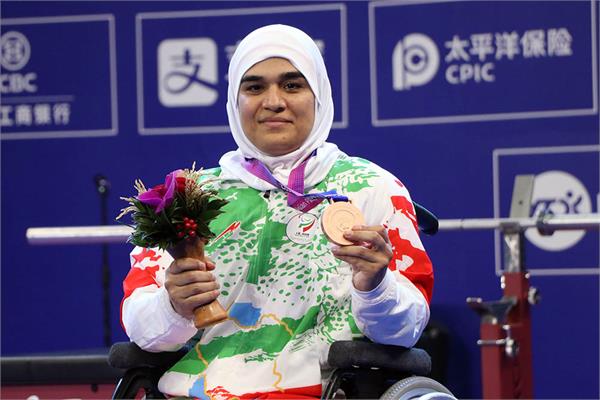 بانوان پاراوزنه‌بردار در بازی‌های پاراآسیایی 8