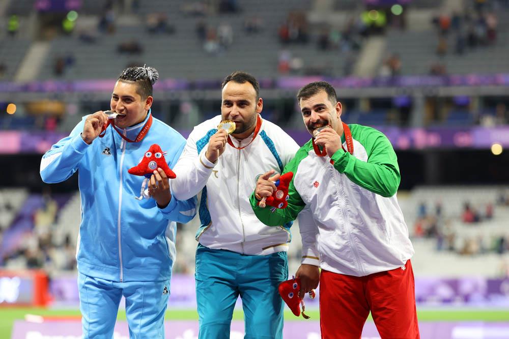 Aliasghar Javanmardi Paris bronze 9