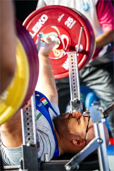 وزنه چهار  3