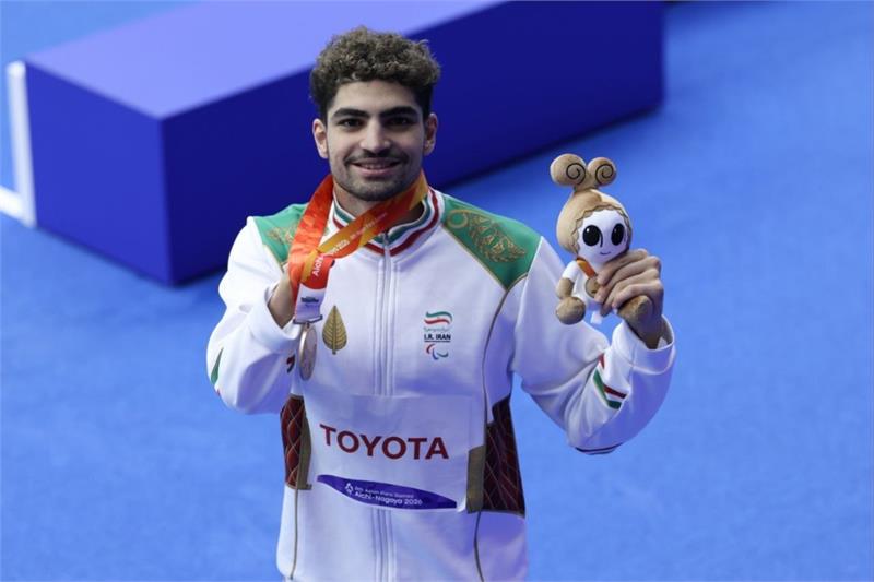 ظریف‌‌پور برنز ۱۰۰ متر آزاد پاراشنا ناگویا را کسب کرد