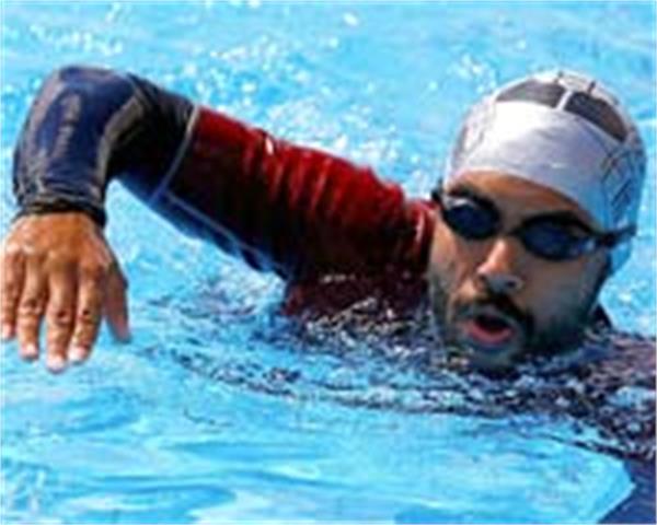 ورزشکار-قطع-عضو-مصری-عرض-دریای-سرخ--را-شنا-کرد