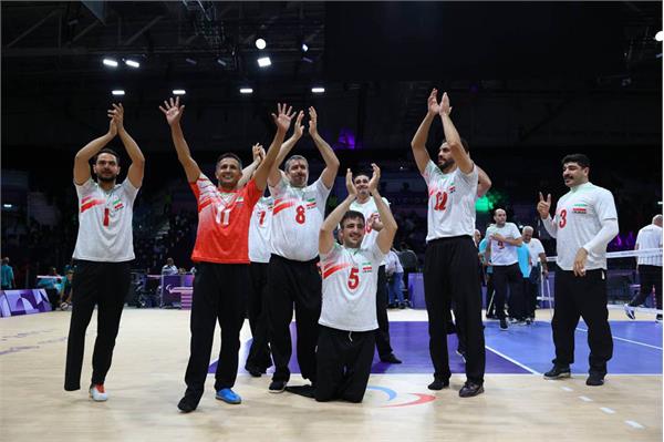 Paris Sitting Vo Iran Egypt  4