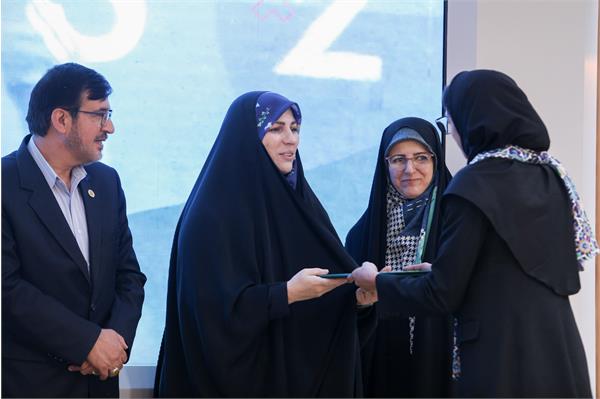 نشست بانوان  24