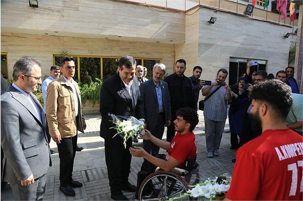 بازدید وزیر 40