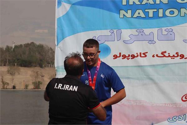 قایقرانی  32