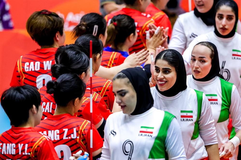 Women's S. Volley Iran China 11