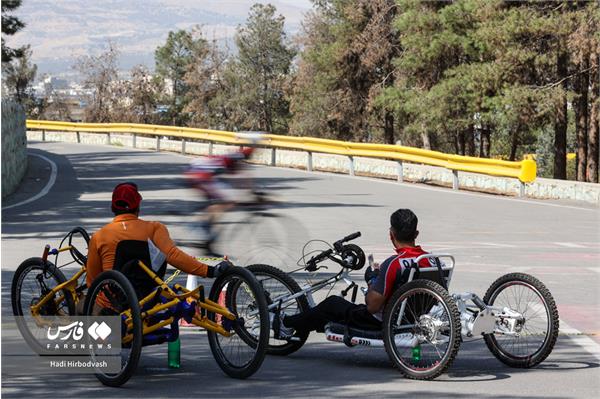 پارادوچرخه  23