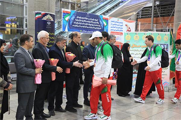 استقبال کاروان فرزندان ایران - بخش اول  7