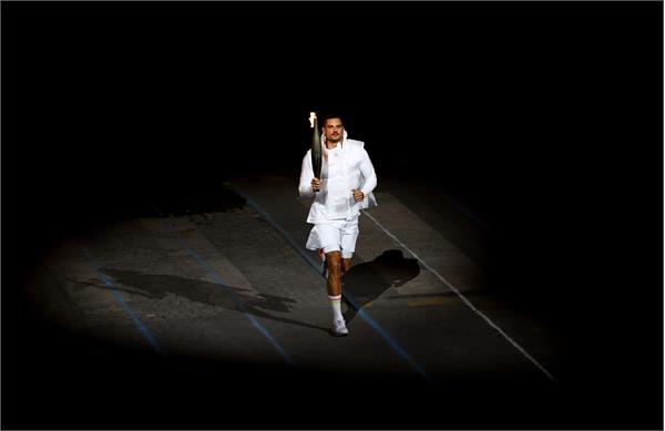 Farsi Paris Opening Getty 1